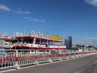 UBND TP. Đà Nẵng giao Ban quản lý Các dự án thực hiện các thủ tục liên quan để triển khai đầu tư, nâng cấp cảng Sông Hàn thành cảng du lịch.