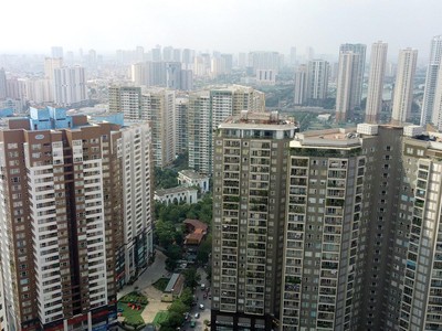 Tín dụng tăng trưởng vẫn dựa phần lớn vào cho vay liên quan đến bất động sản. Ảnh: Dũng Minh