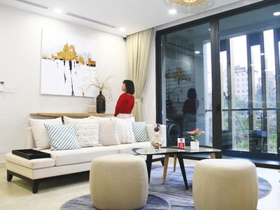 Khách tham quan nhà mẫu dự án The Zei Mỹ Đình. Ảnh: Thành Nguyễn 