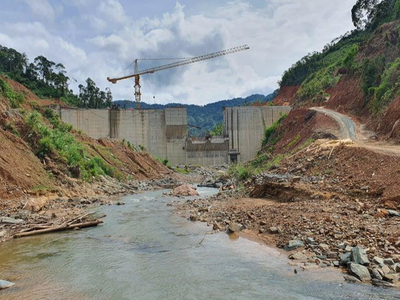 Thủy điện Tr'Hy trên địa bàn huyện Tây Giang xây 13 năm đến nay vẫn chưa xong