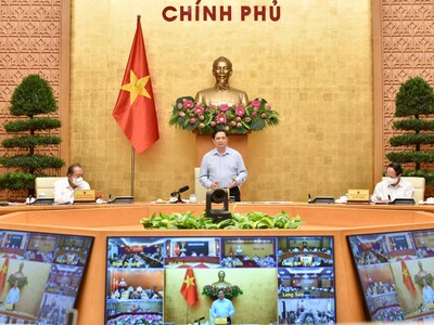 Thủ tướng Chính phủ Phạm Minh Chính phát biểu kết luận tại cuộc họp trực tuyến về phòng, chống dịch COVID-19 (Ảnh: Nhật Bắc)