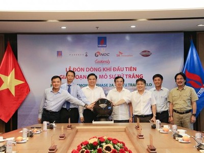 Giai đoạn 2A mỏ Sư Tử Trắng đón dòng khí đầu tiên