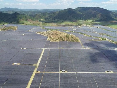 Các nguồn năng lượng tái tạo được đầu tư ồ ạt thời gian qua khiến vận hành hệ thống điện gặp nhiều thách thức