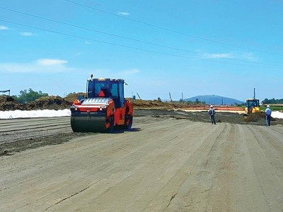 Thi công Dự án đường cao tốc Bắc - Nam phía Đông, đoạn Mai Sơn - Quốc lộ 45.