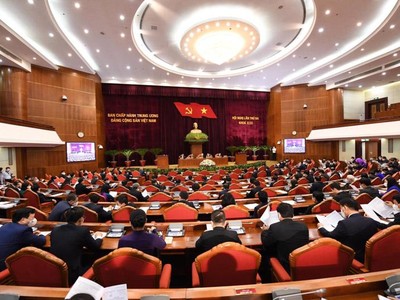 Hội nghị Trung ương lần thứ ba.