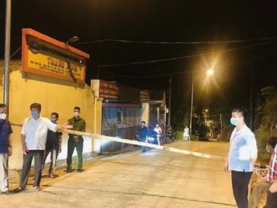 Tiến hành phong tỏa xã đảo Nghi Sơn (Thị xã Nghi Sơn).