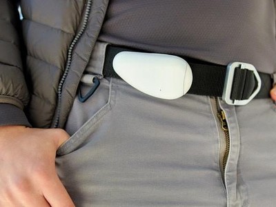 Thiết bị khử trùng tay cá nhân đeo được thuận tiện khi di chuyển