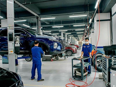 Ô tô sản xuất trong nước sẽ được giảm 50% lệ phí trước bạ từ ngày 1/12