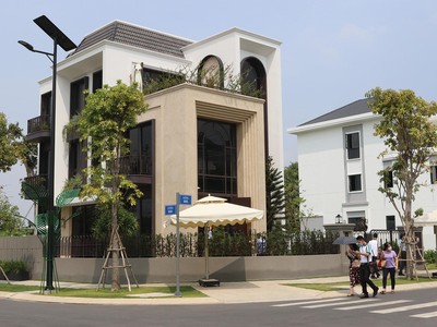 Nhà phố hiện cũng là phân khúc đáng đầu tư. Ảnh: Lê Toàn 