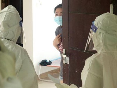 Một số chuyên gia cho rằng, Hà Nội cần lên phương án thí điểm cách ly F1 tại nhà.