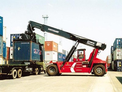 Nguy cơ đứt gãy chuỗi logistics hàng hóa, đặc biệt là hàng hóa xuất nhập khẩu vẫn rất lớn.
