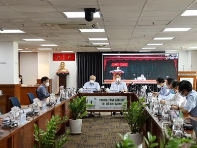 Toàn cảnh buổi họp