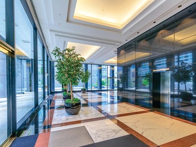 Dịch bệnh khiến phân khúc văn phòng gặp khó. Ảnh: Dũng Minh