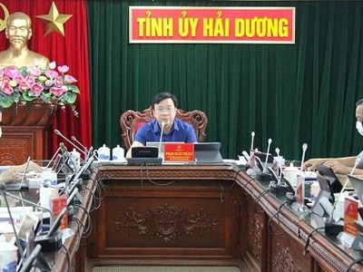 Ông Phạm Xuân Thăng, Bí thư Tỉnh ủy Hải Dương phát biểu tại hội nghị lần thứ 32 của Ban Thường vụ Tỉnh ủy