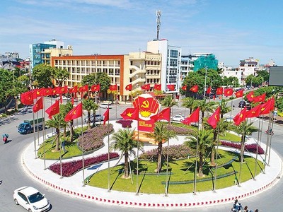 Chiến lược phát triển kinh tế của Hải Dương tới năm 2030 sẽ là: Bốn trụ cột - Ba nền tảng - Một trung tâm - Ba đô thị động lực - Ba trục phát triển Ảnh: Thành Chung