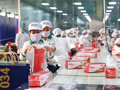 Đáp ứng yêu cầu sản xuất “3 tại chỗ” là việc khó. Ảnh: Lê Toàn