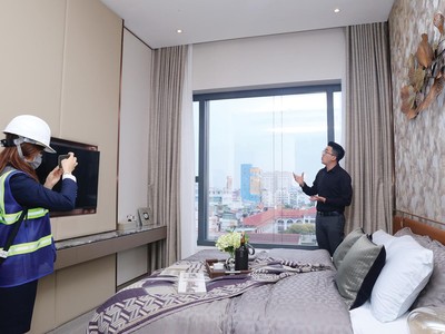 Nhiều doanh nghiệp bất động sản tăng cường đưa sản phẩm lên “chợ địa ốc online”. Ảnh: Việt Dũng 