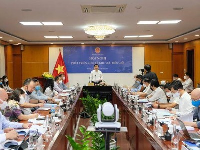 Bộ trưởng Nguyễn Hồng Diên chỉ đạo phải có chính sách hấp dẫn để thu hút các doanh nghiệp công nghiệp lớn cả trong và ngoài nước, đầu tư vào khu vực biên giới.