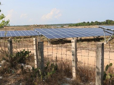 Dự án Nhà máy thủy điện mặt trời hồ Bầu Ngứ của Công ty Trường Thành. Ảnh: Linh Đan