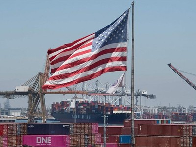 Ngân hàng đầu tư đa quốc gia Goldman Sachs vừa hạ dự báo tăng trưởng GDP quý III của Mỹ xuống 5,5%, từ mức 9%. Ảnh: AFP