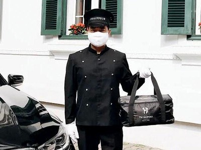 Khách sạn Sofitel Legend Metropole Hà Nội cung cấp dịch vụ bán mang đi và giao hàng tận nhà