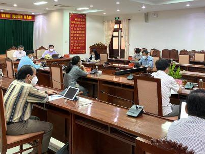 Lãnh đạo tỉnh Phú Yên làm việc với lãnh đạo Bộ TT&TT qua hình thức trực tuyến về công tác ứng dụng công nghệ thông tin trong phòng chống COVID-19.