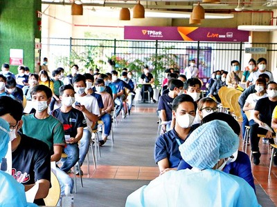 Nhà máy của Intel tổ chức xét nghiệm Covid-19 định kỳ cho người lao động