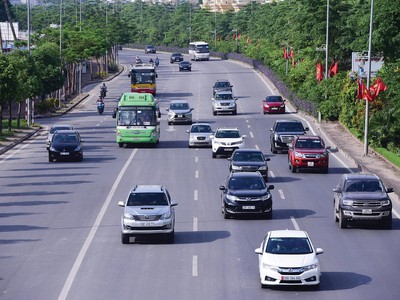 Để tính phí bảo hiểm xe theo quãng đường, còn nhiều điểm vướng cần tháo gỡ. Ảnh: Dũng Minh