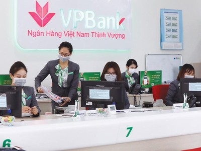 VPBank sắp nhận về khoảng 27.000 tỷ đồng thu nhập từ thương vụ bán FE Credit cho nhà đầu tư Nhật Bản.