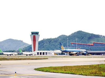 Đầu tư vào nhà ga hàng không theo hình thức PPP được nhiều quốc gia đánh giá là có độ an toàn tài chính cao. Trong ảnh: Cảng hàng không quốc tế Vân Đồn - công trình cảng hàng không có vốn đầu tư tư nhân đầu tiên tại Việt Nam. Ảnh: Đức Thanh 