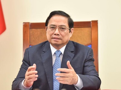 Thủ tướng Phạm Minh Chính tại cuộc điện đàm với Thủ tướng Áo Sebastian Kurz (Ảnh: BNG)