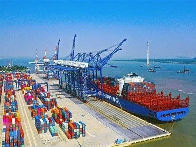 Cảng Lạch Huyện - Hải Phòng sẽ được Bộ GTVT kiểm tra, rà soát giá các loại dịch vụ cảng biển.