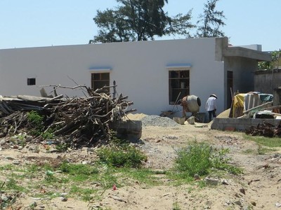 Trong lúc chờ các dự án triển khai, tình trạng xây dựng xây dựng trái phép diễn ra trong vùng quy hoạch tại khu vực Hà Mỹ Đông A, phường Điện Dương, thị xã Điện Bàn, tỉnh Quảng Nam. Ảnh: V.H