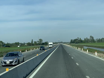 Một đoạn tuyến Lộ Tẻ - Rạch Sỏi.