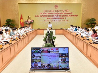 Thủ tướng gửi lời cảm ơn với cộng đồng doanh nghiệp trong suốt gần 2 năm vừa qua đã đồng hành cùng Đảng, Nhà nước, nhân dân phòng, chống dịch và phát triển kinh tế-xã hội. (Ảnh: Nhật Bắc)