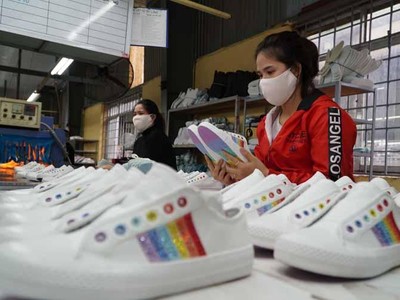 Nhiều nhãn hàng lớn khẳng định vẫn ở lại Việt Nam, nhưng mong muốn hoạt động phục hồi sản xuất cần được đẩy nhanh hơn nữa.