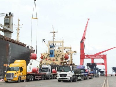 Long An: Nhiều hoạt động sản xuất, kinh doanh và dịch vụ được hoạt động trở lại