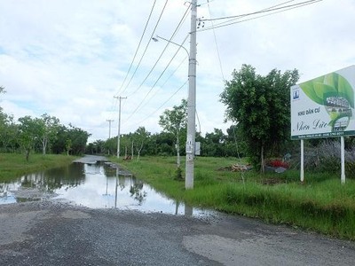 Vạn Phát Hưng bị đình chỉ hoạt động kinh doanh bất động sản 12 tháng vì những sai phạm tại dự án Khu dân cư Nhơn Đức, huyện Nhà Bè. (Ảnh: Việt Dũng)