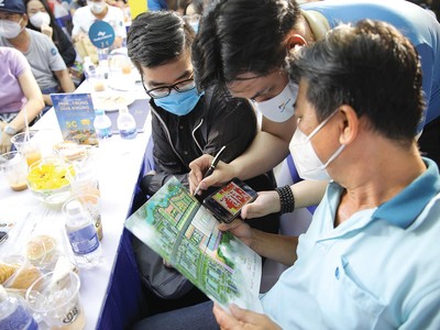 Nhu cầu nhà đất của người dân ngày một lớn. Ảnh: Lê Toàn