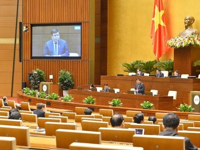 Bộ trưởng Bộ Kế hoạch và Đầu tư Nguyễn Chí Dũng sẽ trả lời chất vấn về nhóm vấn đề thuộc lĩnh vực kế hoạch và đầu tư