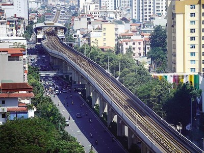 Dự án đường sắt đô thị tuyến Cát Linh - Hà Đông đã được đưa vào sử dụng sau nhiều lần lỡ hẹn. Ảnh: Đức Thanh