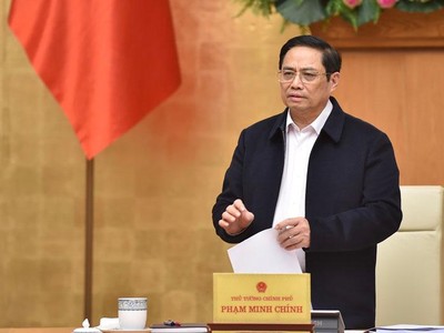 Thủ tướng lưu ý, Chiến lược tổng thể về phòng, chống dịch Covid-19 và Chương trình phục hồi và phát triển kinh tế - xã hội phải có sự liên thông và gắn kết chặt chẽ.