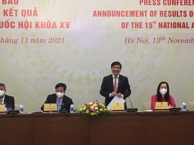 Tổng thư ký Quốc hội Bùi Văn Cường chủ trì họp báo.