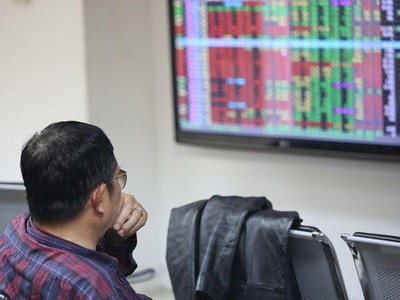 Thị trường chứng khoán trước bài toán phát triển chiều sâu