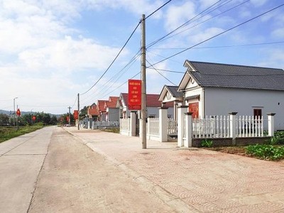 Khu tái định cư khang trang tại thôn Đồng Tâm, xã Dực Yên, huyện Đầm Hà. Ảnh: Nguồn baoquangninh.com.vn