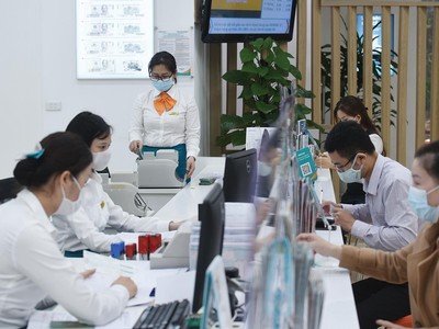 Tăng trưởng tín dụng năm 2021 dự báo sẽ khó đạt mức cao, vào khoảng 10% . Ảnh: Dũng Minh