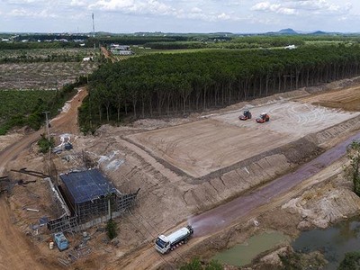 Ưu tiên bố trí đủ vốn theo tiến độ cho các dự án quan trọng quốc gia, dự án đường bộ cao tốc, trọng điểm.