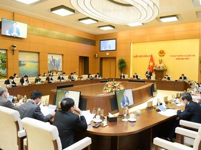 Phiên họp sáng 8/12 của Uỷ ban Thường vụ Quốc hội (Ảnh: Quochoi.vn).