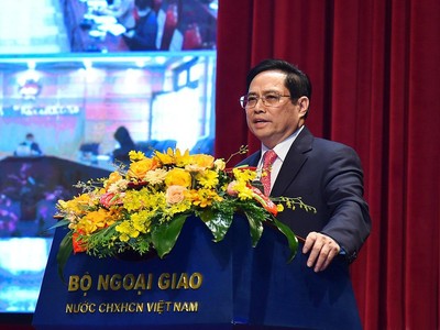 Đổi mới tư duy ngoại giao, đặt lợi ích quốc gia là tối thượng