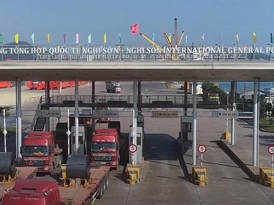Doanh nghiệp được nhập ô tô dưới 16 chỗ qua cảng biển Nghi Sơn từ 24/1/2022.